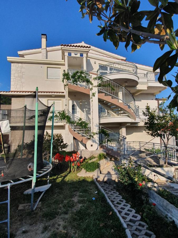 White House Apartments Дуги-Рат Экстерьер фото